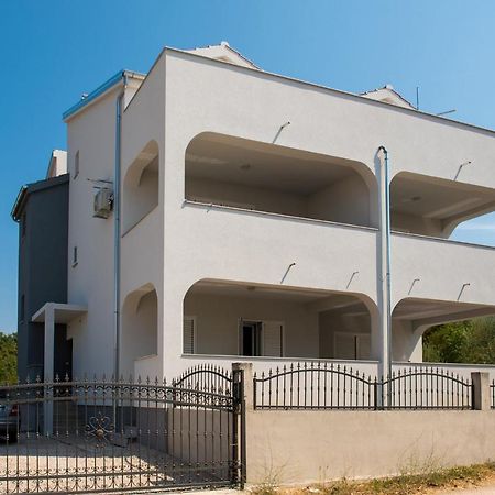 Apartment Vodice - Lovric Extérieur photo