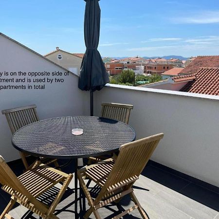 Apartment Vodice - Lovric Extérieur photo