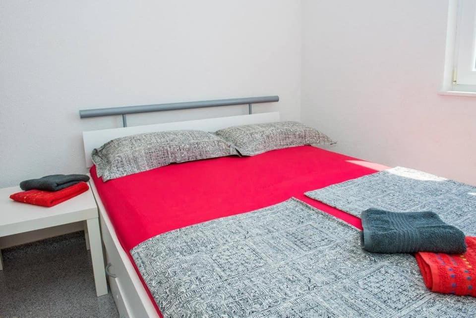 Apartment Vodice - Lovric Extérieur photo
